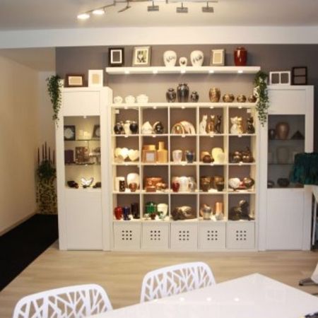 Schauraum Schreibtischansicht